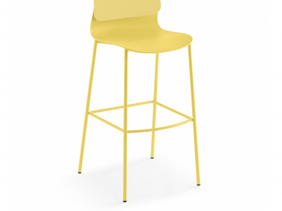 Tabouret H 63 cm coque en polypropylène et piètement métal